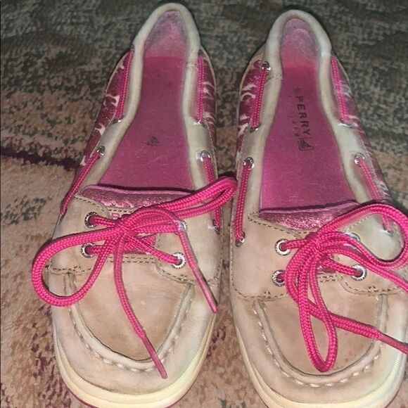 Sperrys size 2 girls  - Picture 1 of 8